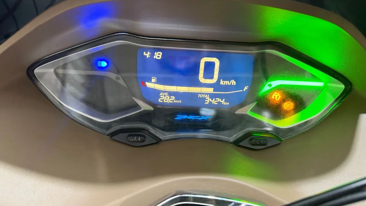 PCX 160 DLX  - Foto 3