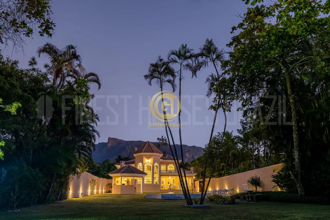 Casa à beira-mar em condomínio - Amplo jardim pé na areia - Linda piscina - Quiosque gourm - Foto 10