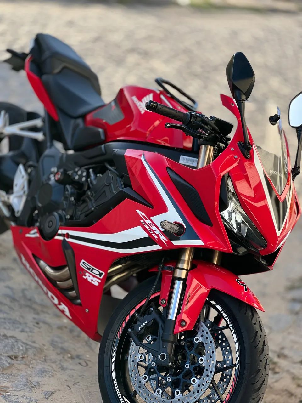 CBR 650 R - Foto 5