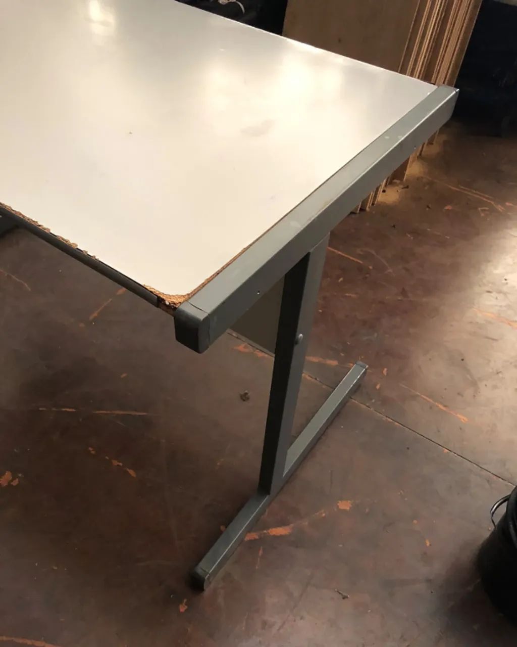Mesa De Escritório Reforçada - Foto 3