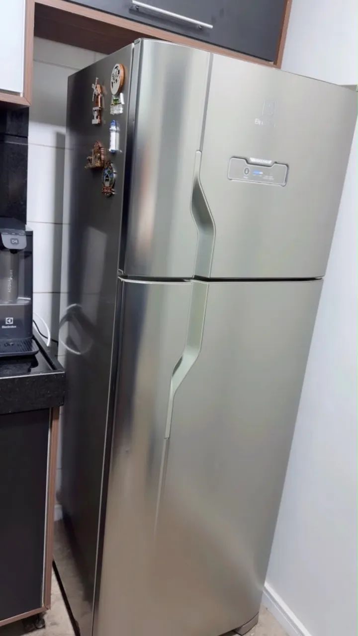 Geladeira Eletrolux 373 litros 