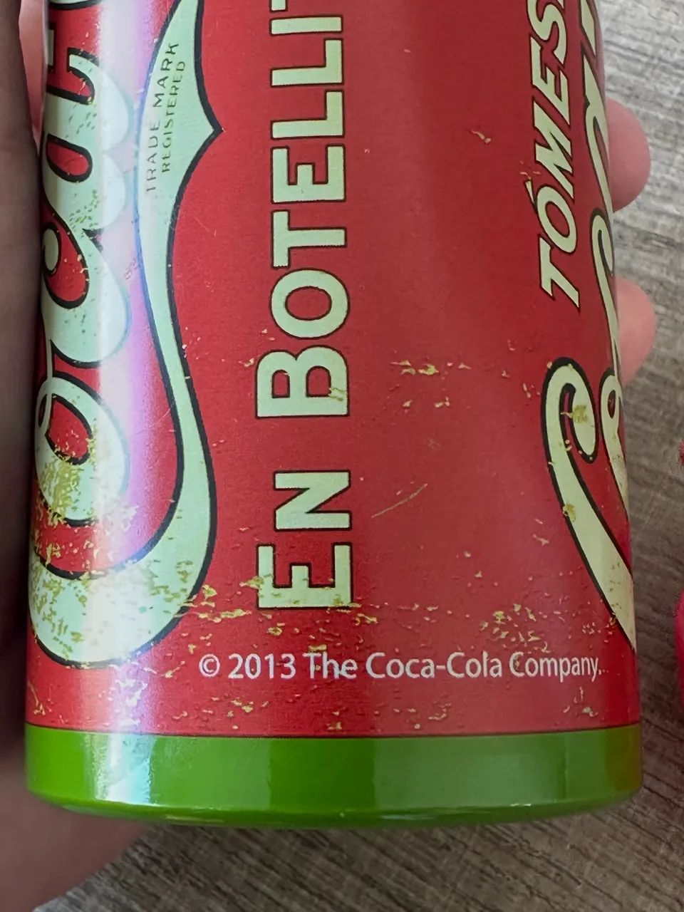 rara garrafa coca-cola importada alumínio nova sem uso estilo retrô vintage impecável - Foto 2
