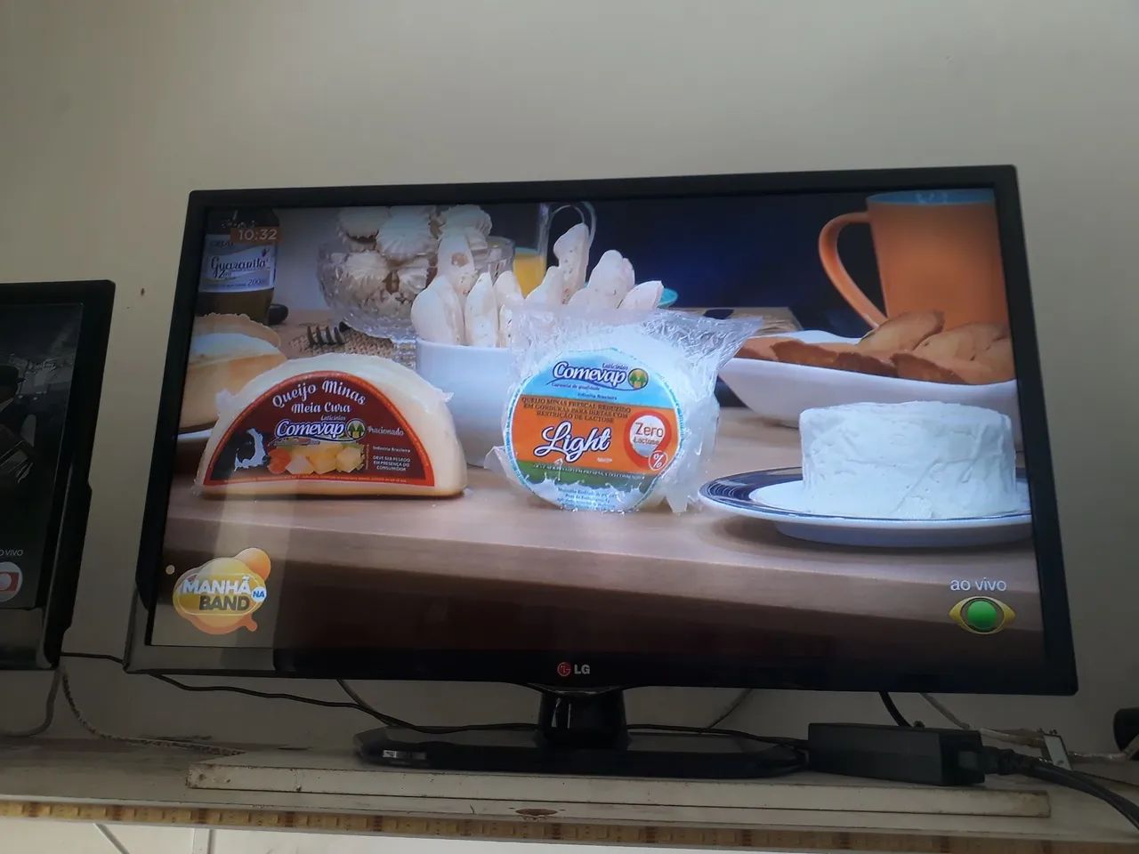 Vendo tv lg 32 polegada smart simples - Foto 2