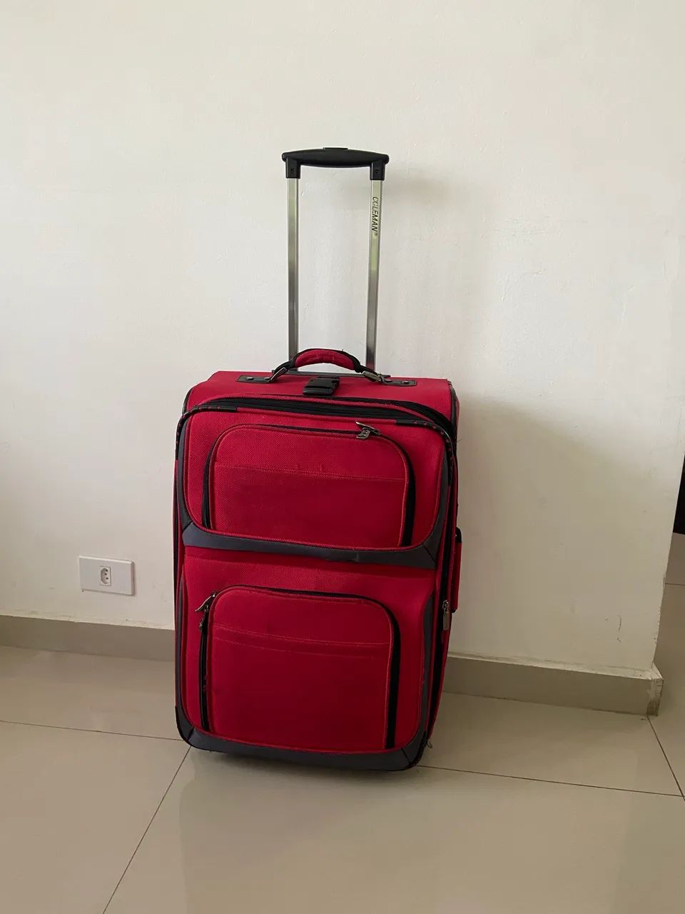 Mala gigante de viagem 