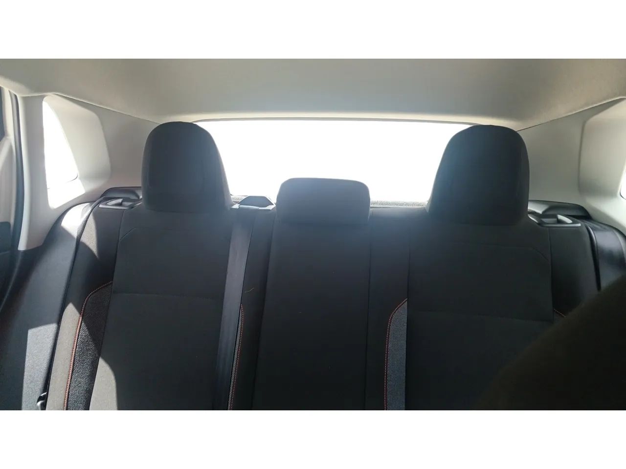 Volkswagen Polo Track 1.0 Flex 12V 5p, foto 4 de 20