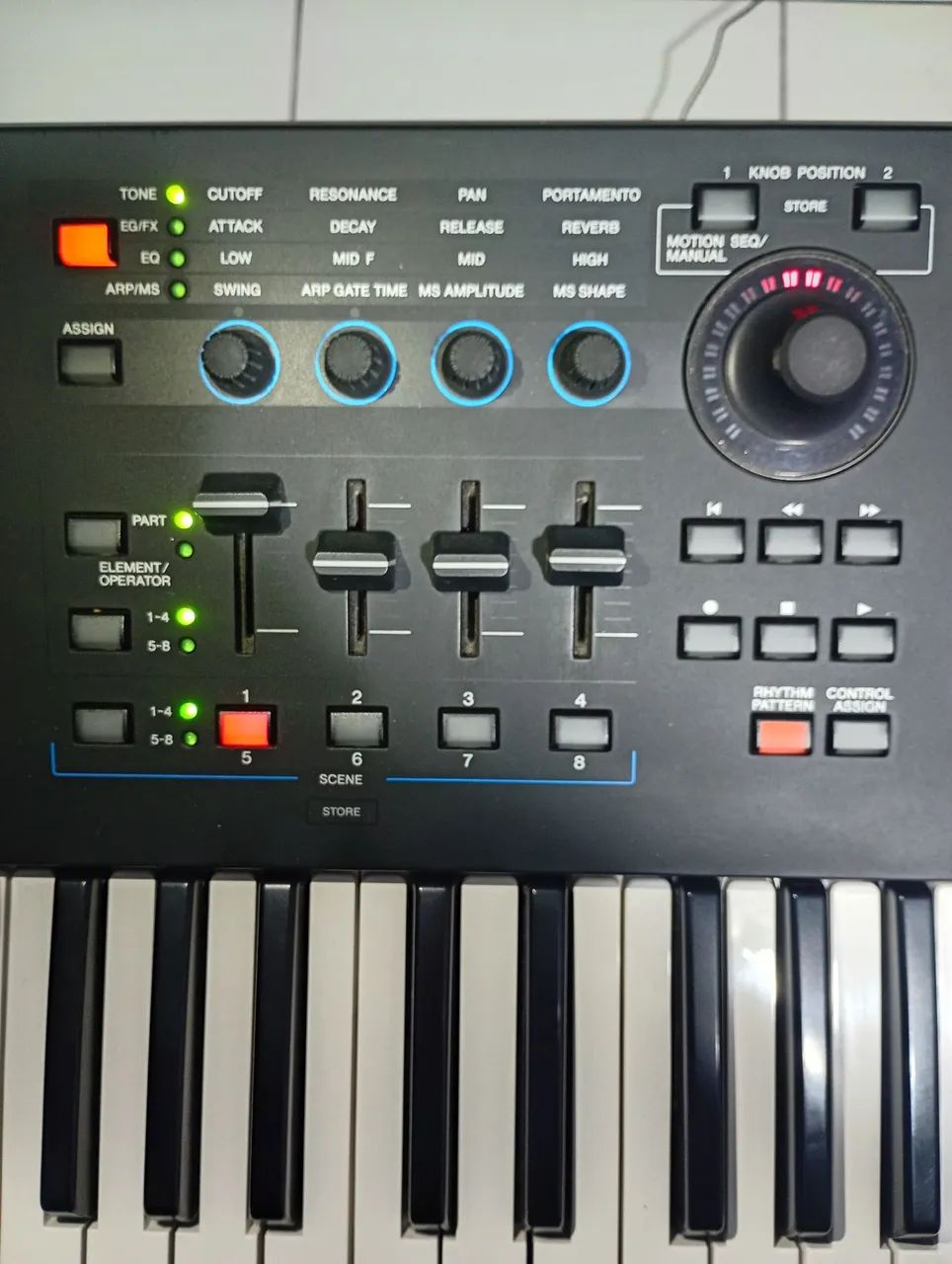 Teclado Yamaha MODX7 - Foto 3