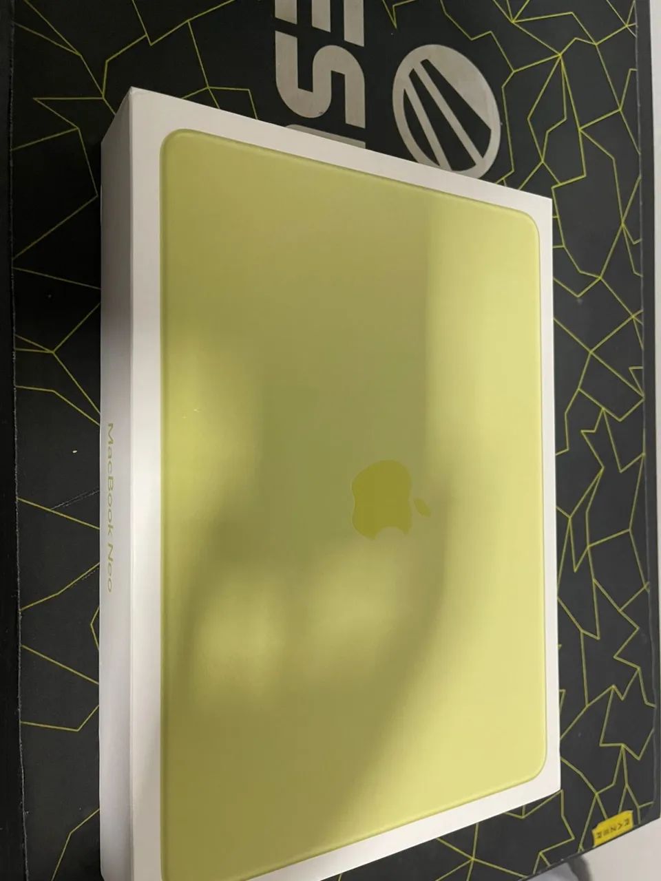 Macbook Neo De 13 Polegadas: Chip A18 Pro 512gb Touch Id- Amarelo-cítrico - Foto 2