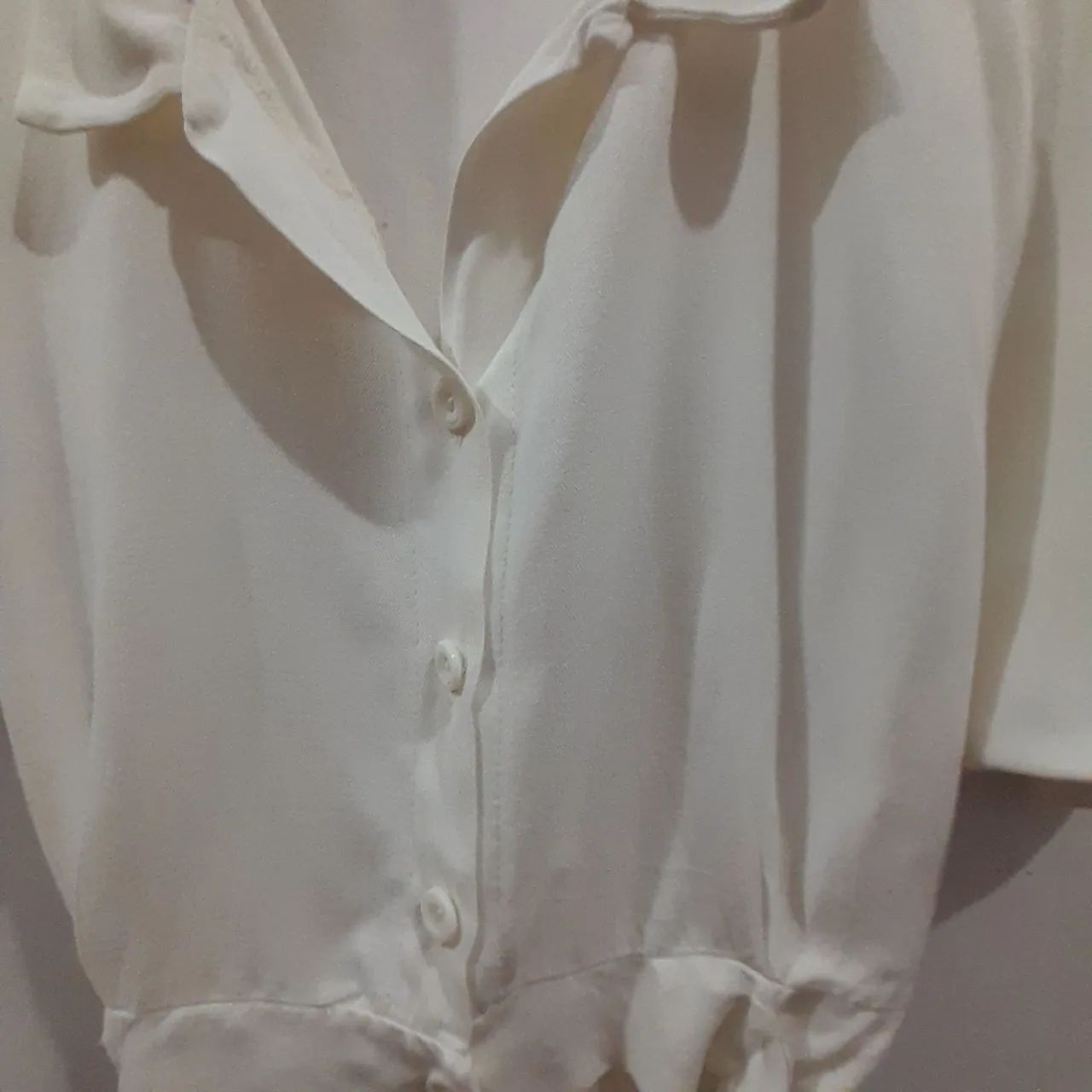 Blusa Cropped Branco tam P/M  - Foto 4
