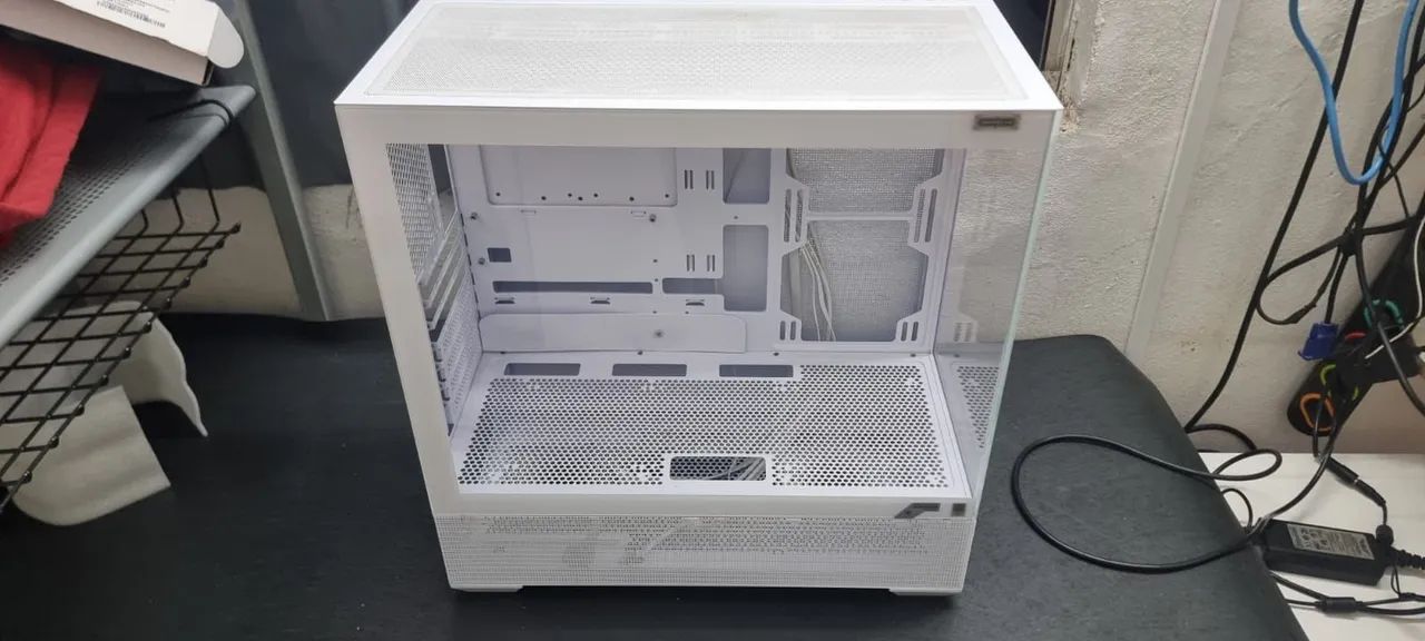 Vendo Gabinete Aquário Gamer Branco  - Foto 2