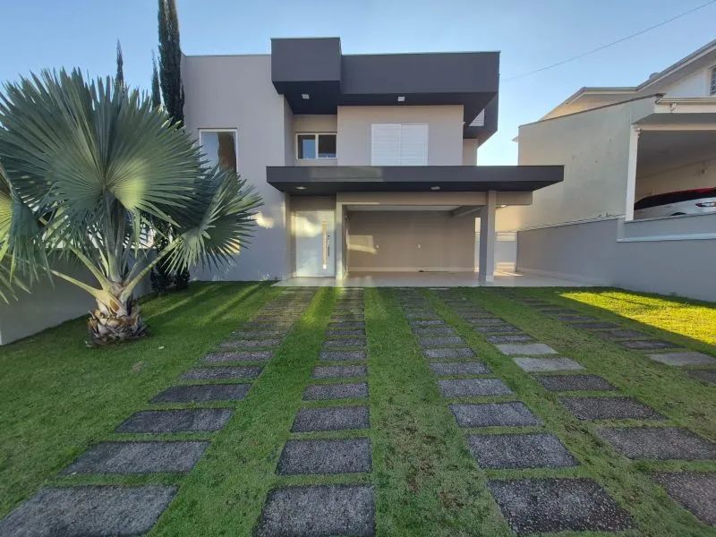 CASA CONDOMINIO FECHADO