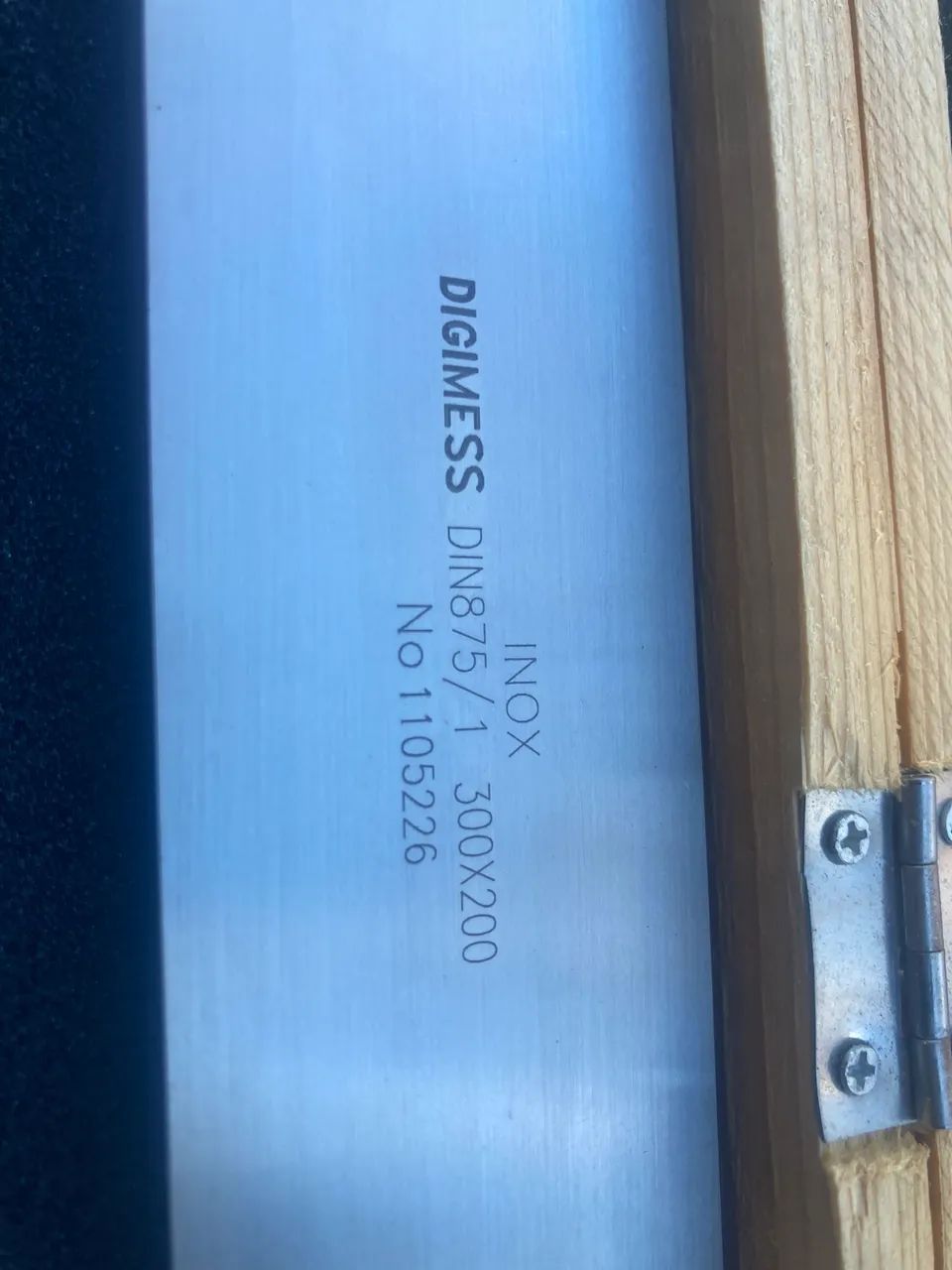 Esquadro Digimess 200x 300