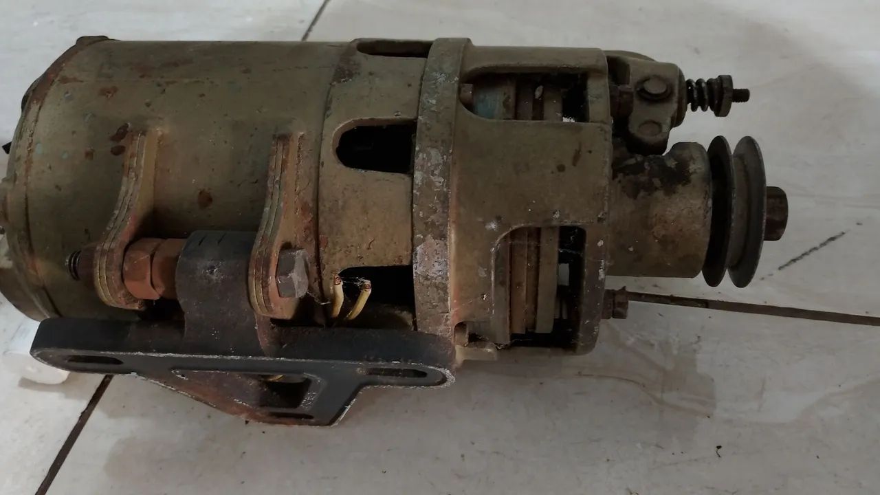 Motor trifásico 1/2 CV com embreagem  - Foto 2