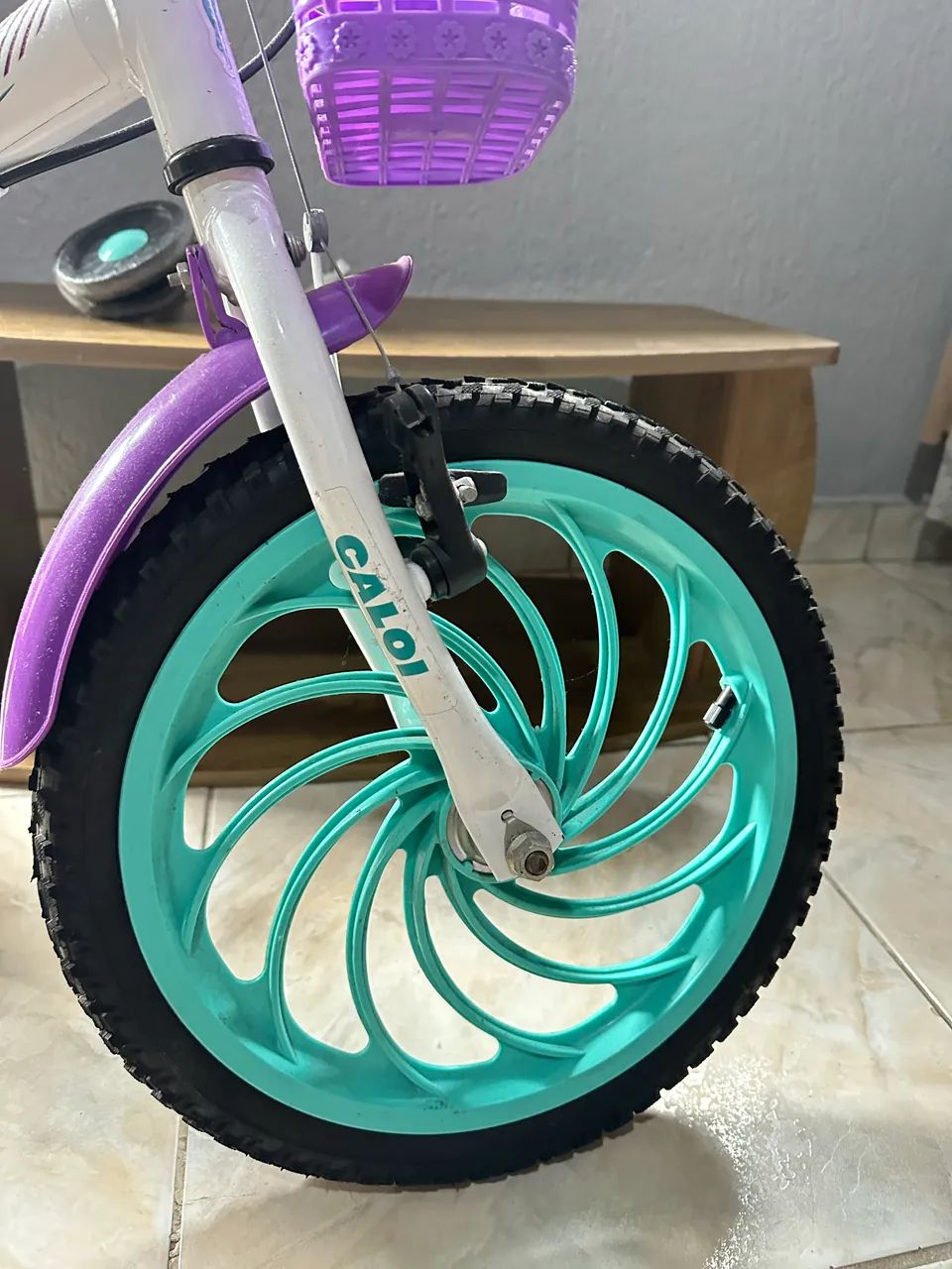 Bicicleta Infantil Aro 16" Caloi Ceci Branco e Rosa com Cestinha Freio V-Brake - Foto 4