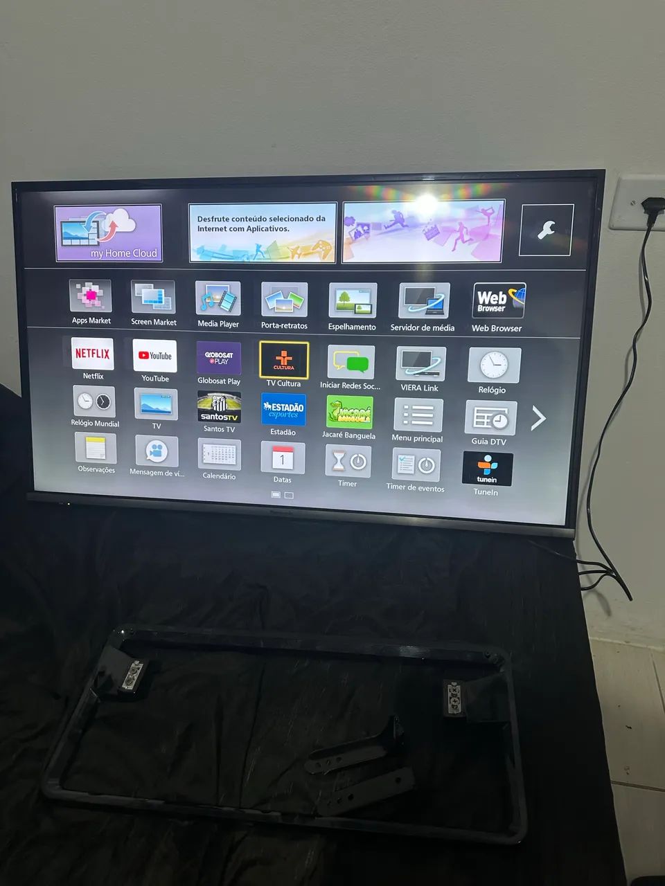 Vendo tv 42 polegadas panasonic c/ suporte para parede  - Foto 2