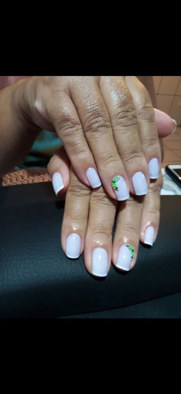 Manicure e pedicure/Spa dos pés/ Design de sobrancelha/  - Foto 5
