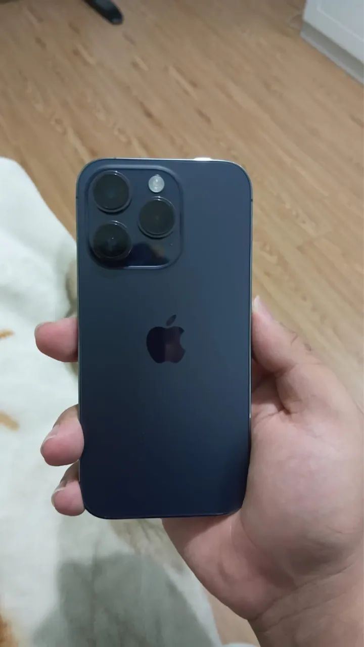 iPhone 14 Pro roxo 