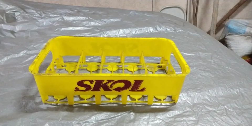 Engradado Plástico De Cerveja Skol 300 Ml (Usado)