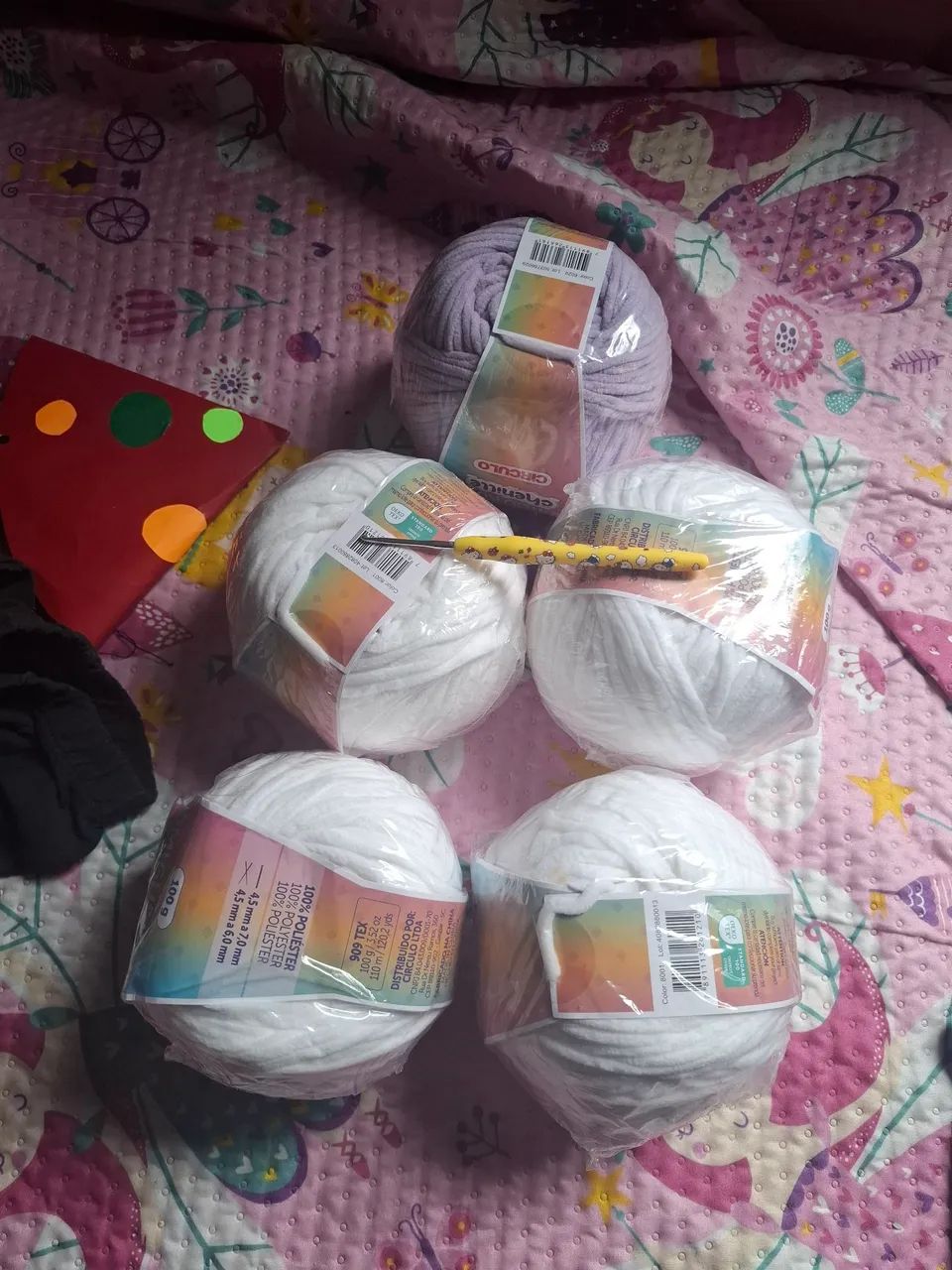 Vendo 5 linhas amigurumi chenille  - Foto 3