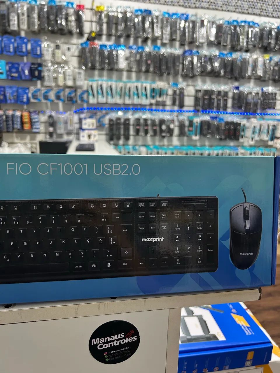 Kit Teclado e Mouse com fio MaxPrint 107 Teclas - Padrão Abnt 2  - Foto 3