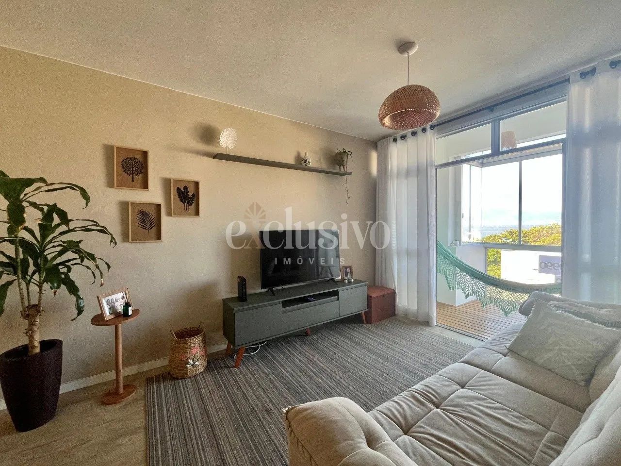 Apartamento com 3 dormitórios e vista para o mar em Coqueiros - Foto 4