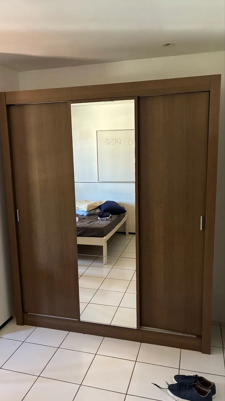 ARMÁRIO 3 PORTAS