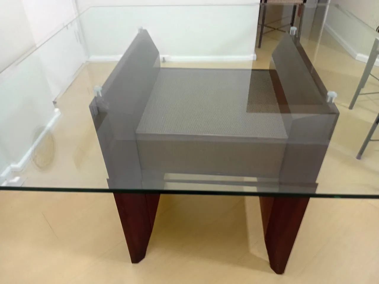 Mesa de vidro com 5 cadeiras - Foto 4