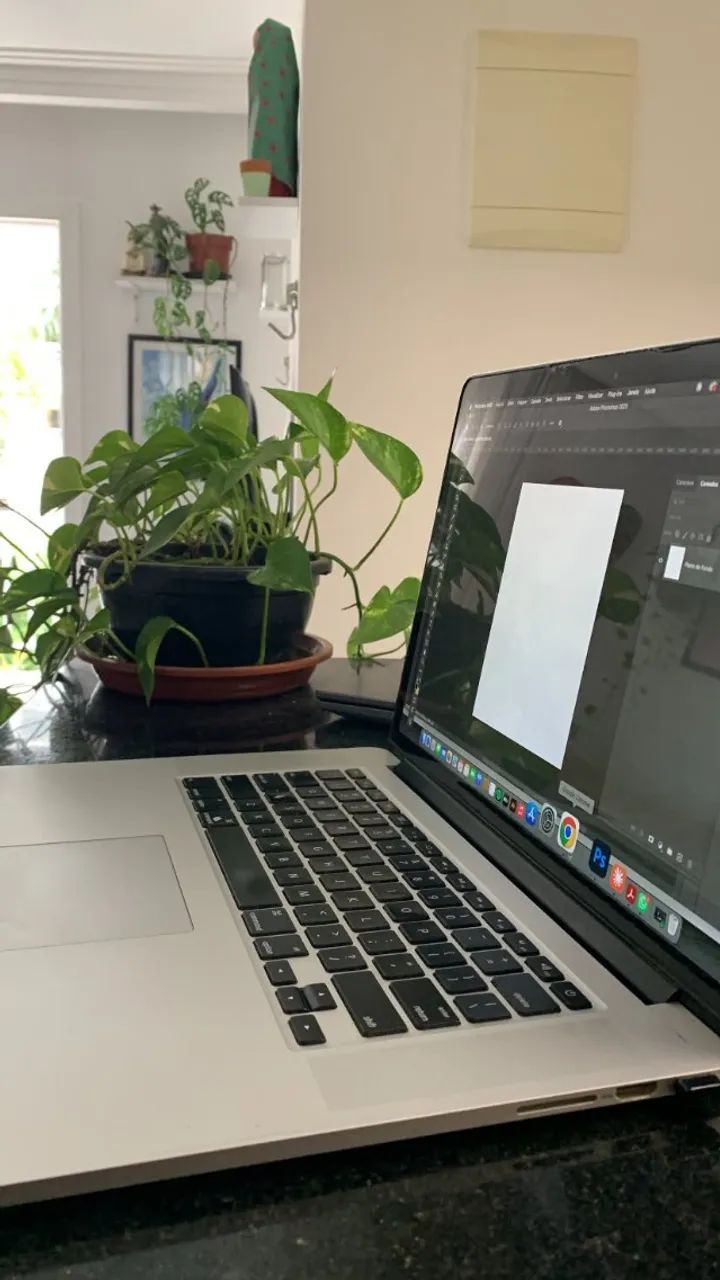 MacBook Pro 15" 2015 i7 16GB - Photoshop/Design - Foto 4