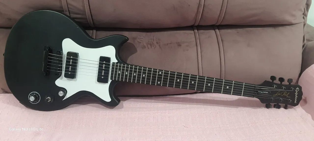 Guitarra - Foto 2