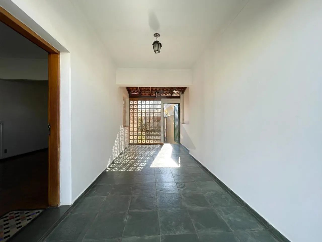 Casa para alugar em Campinas, Taquaral, com 2 quartos, com 140 m² - Foto 3
