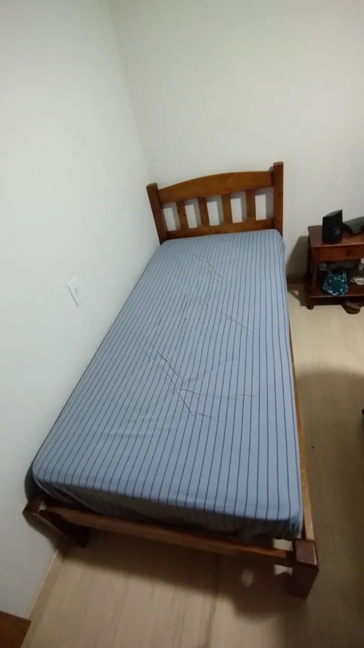 Cama de Solteiro Madeira Maciça cor Imbuia Sem o Colchão - Foto 3