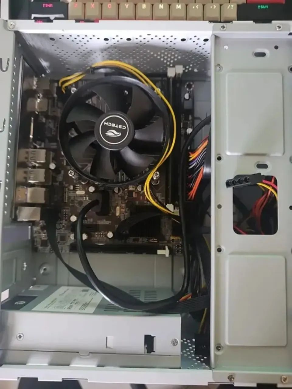 Pc Escritório Kit I3 4170 + 8gb Ddr3 + SSD 240gb - Troco em um PS4