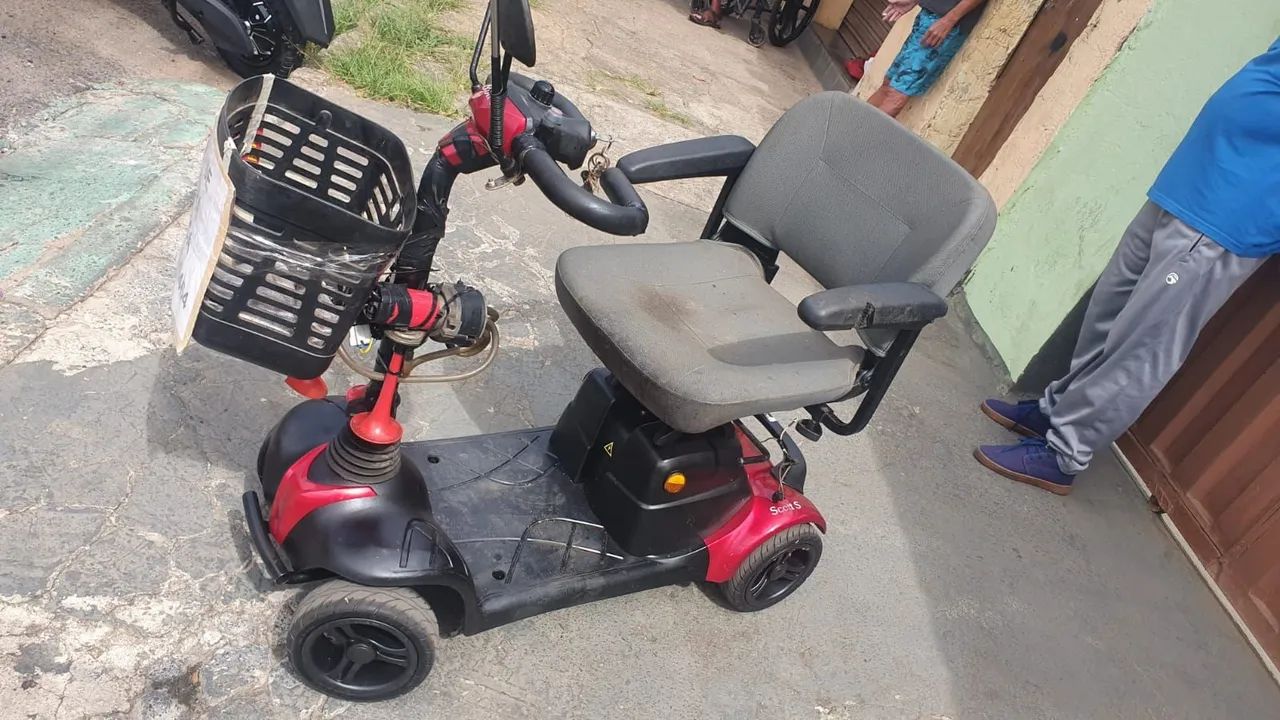 Cadeira de rodas scooter S vermelha  - Foto 3
