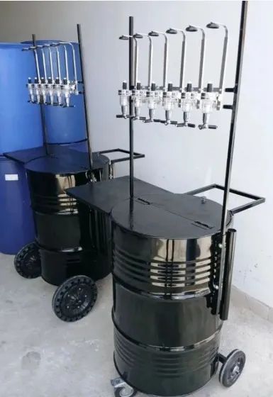 Carrinho de bebidas e drinks 