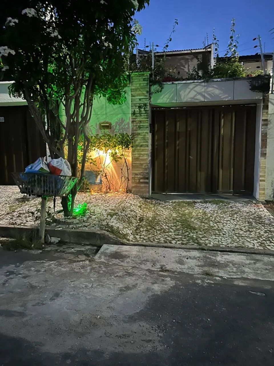 CASA DUPLEX COM 3 SUÍTES - SEMI-PORTEIRA FECHADA - PRÓXIMO AO EUSÉBIO - Foto 2