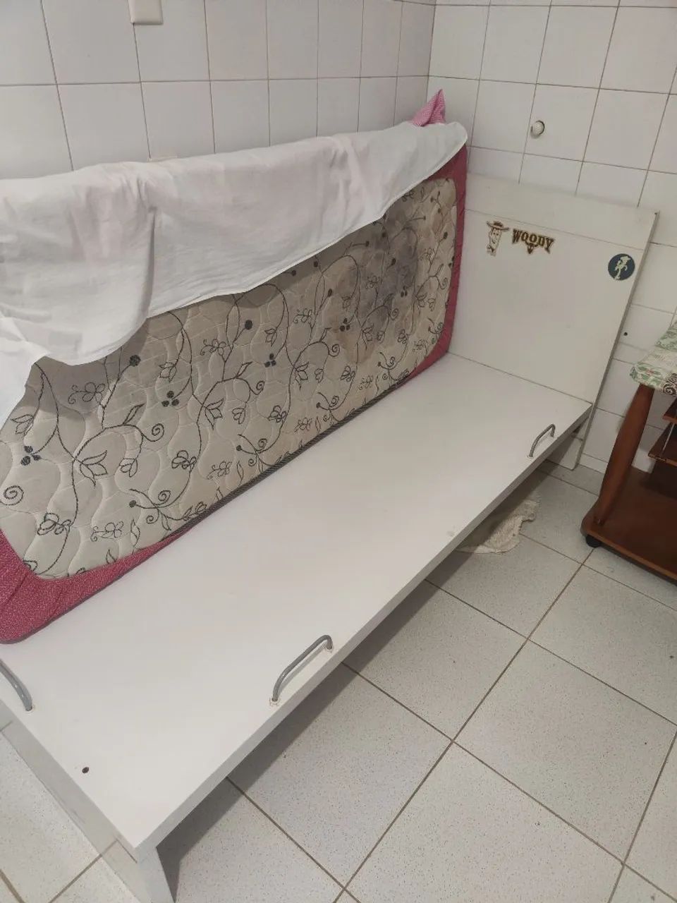 Cama com colchão 