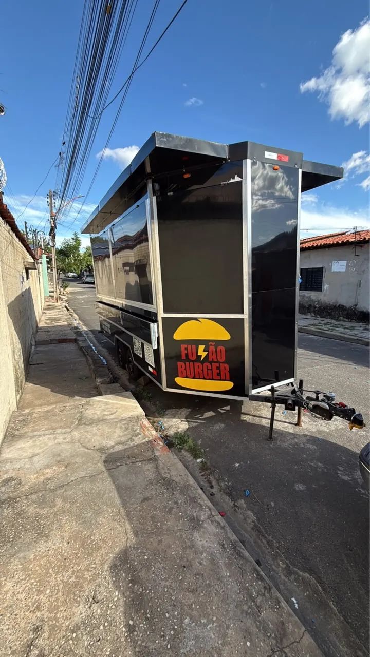 Food trailer 
