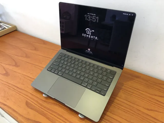MAcBook M4 PRO 24GB 512GB - CPU 12/GPU 16GB - 4 Meses De Garantia