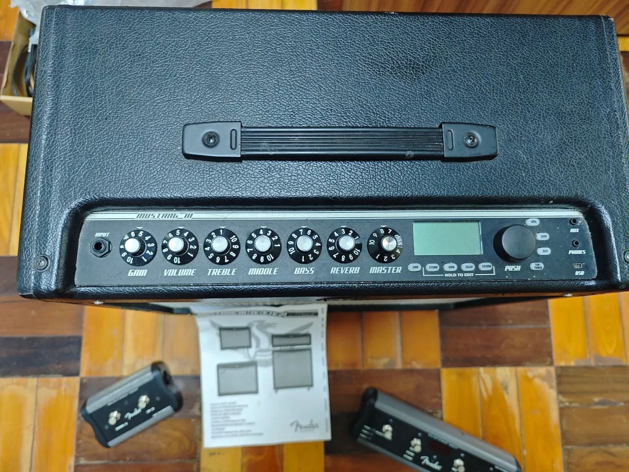 Fender Mustang III V.2 - 100W + Footswitch Original - Foto 4