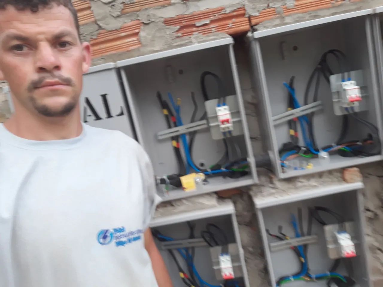 Eletricista  - Foto 3