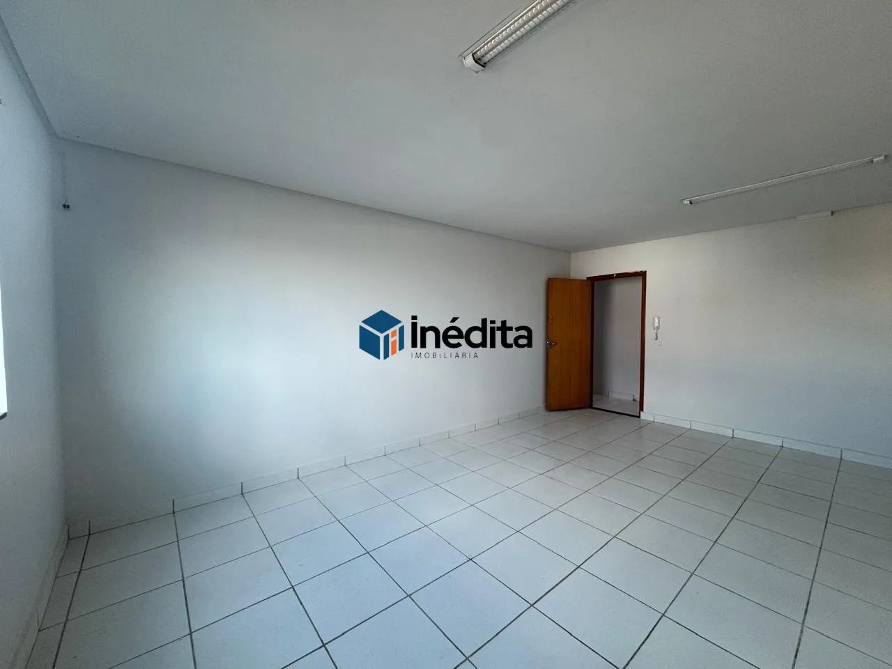 Excelente oportunidade de locação de Sala Comercial, 2º piso, Setor Sudoeste, R$1.000,00/m - Foto 5