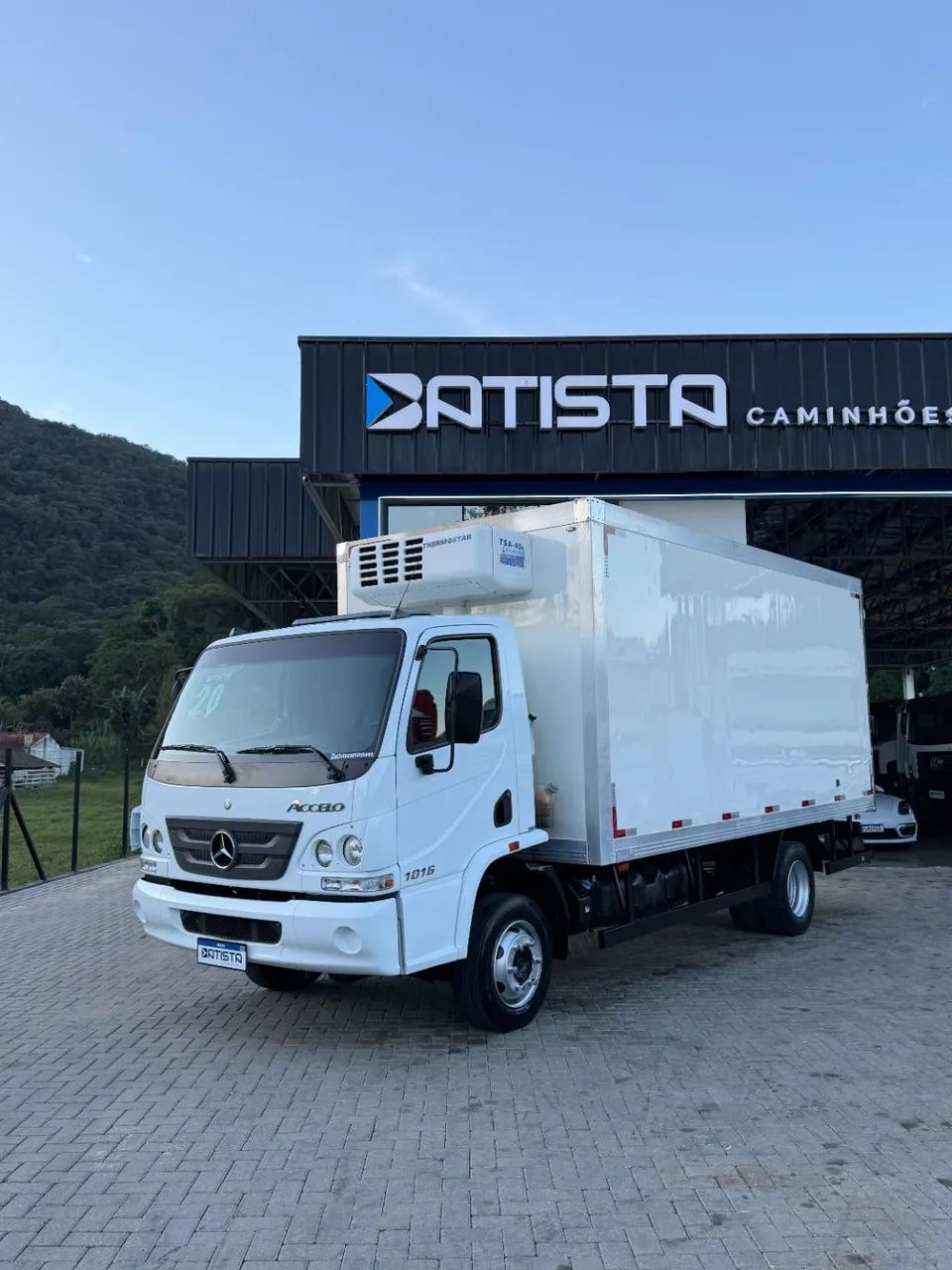 Mb Accelo 1016 2020 - Bau Refrigerado de 5.2m