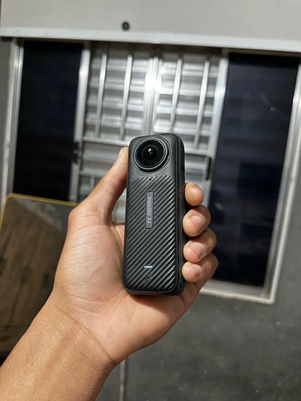 Insta 360 X4