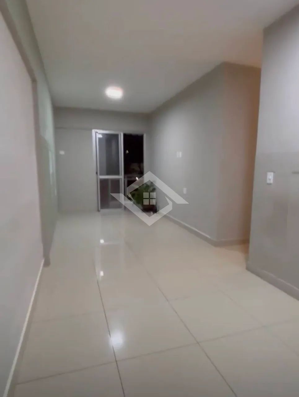 Apartamento 4 quartos com 98m² reformado vazio na Barra Olímpica 1