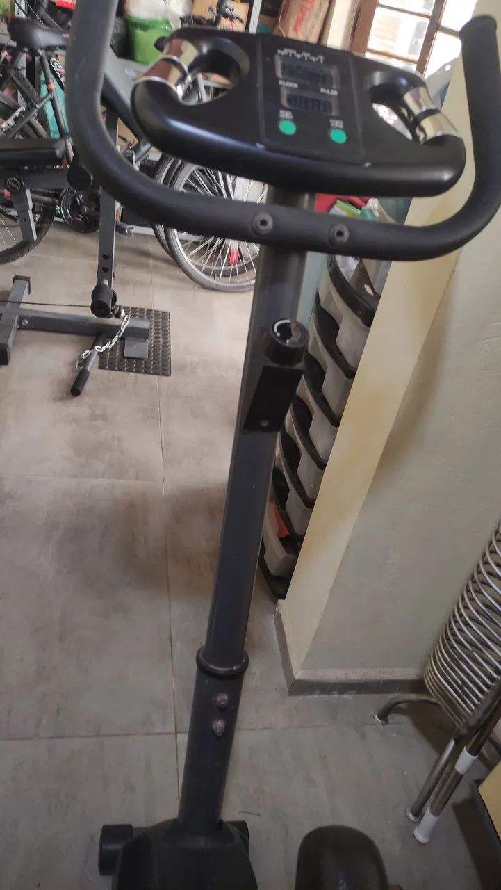 Bicicleta Ergométrica Athletic  - Foto 5