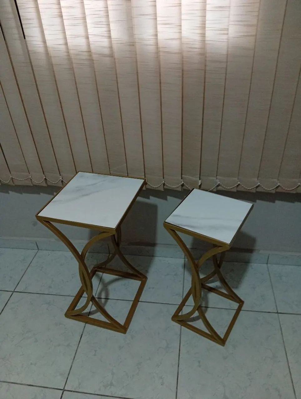 Conj de 2 mesas de canto - Foto 5