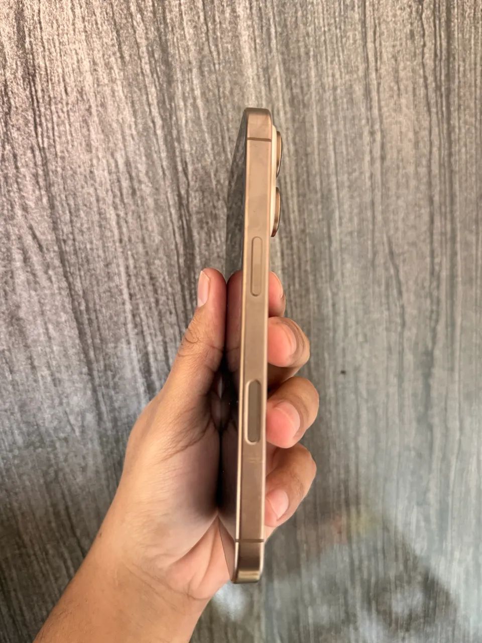 iPhone 16 pro 128 - Foto 4