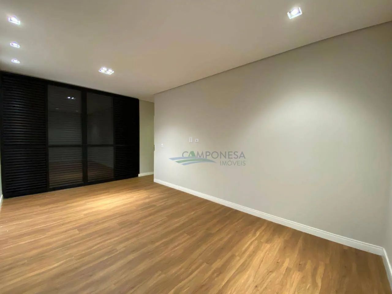 Condomínio BelleVille | Casa Térrea com 3 Suítes e 181m² em Cambé - Foto 2
