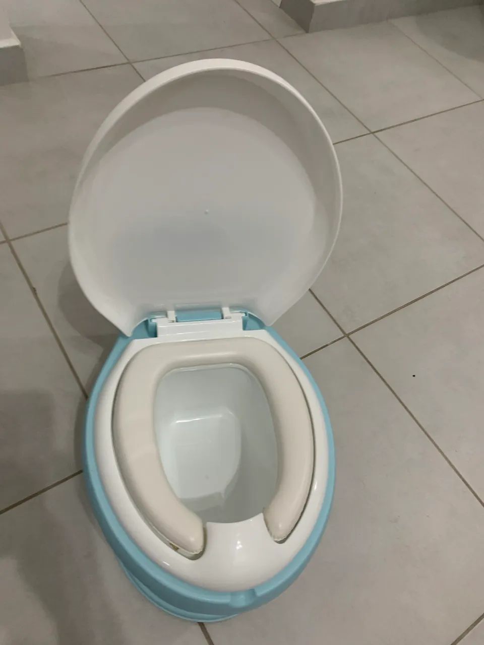 Troninho da infantil.