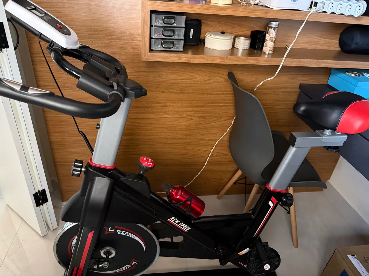Bicicleta Spinning Mecânica New Speed Q50 Vermelha/Preta - Academia e ...