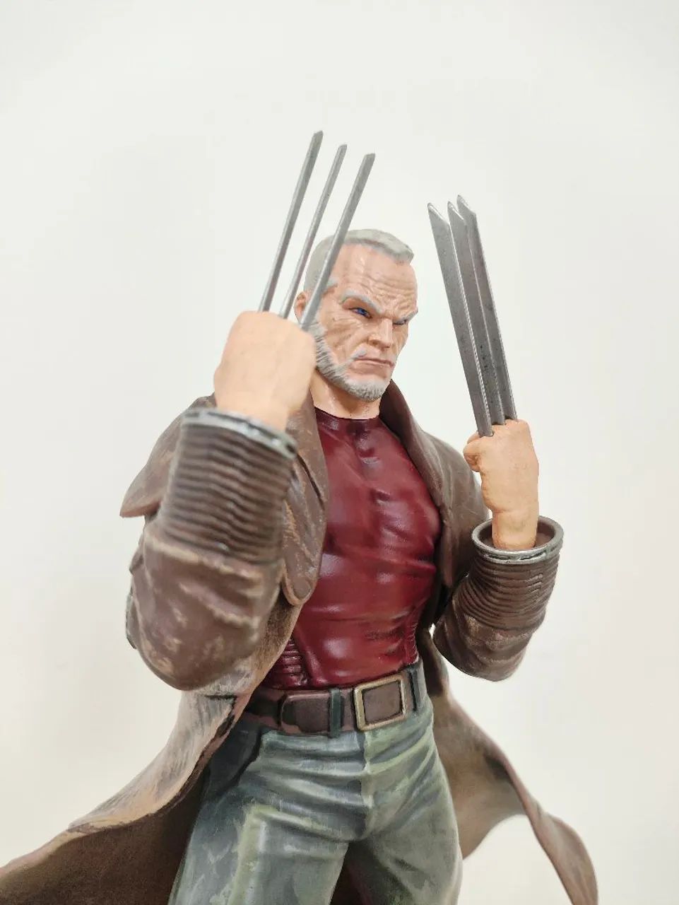 Old Man Logan Wolverine Marvel Gallery Statue  - Foto 4